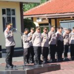 Kapolres Lebak Tekankan Personel Berikan Pelayanan Terbaik untuk Masyarakat IMG-20251104-WA0056